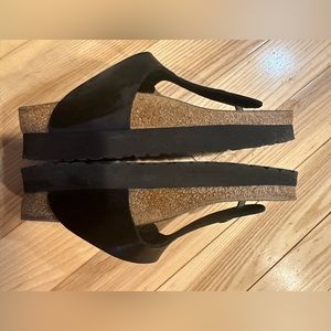 Gently used BIRKENSTOCK PAPILLIO Gizeh Platform